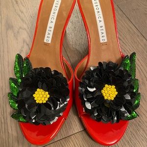 Veronica Beard Nev shoes. floral kitten heels